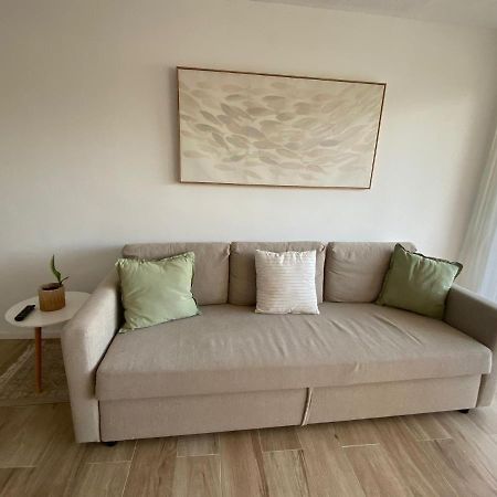 Ingrid Apartment Салоу Екстер'єр фото