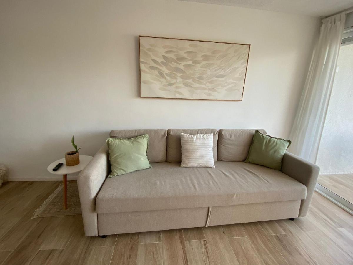 Ingrid Apartment Салоу Екстер'єр фото
